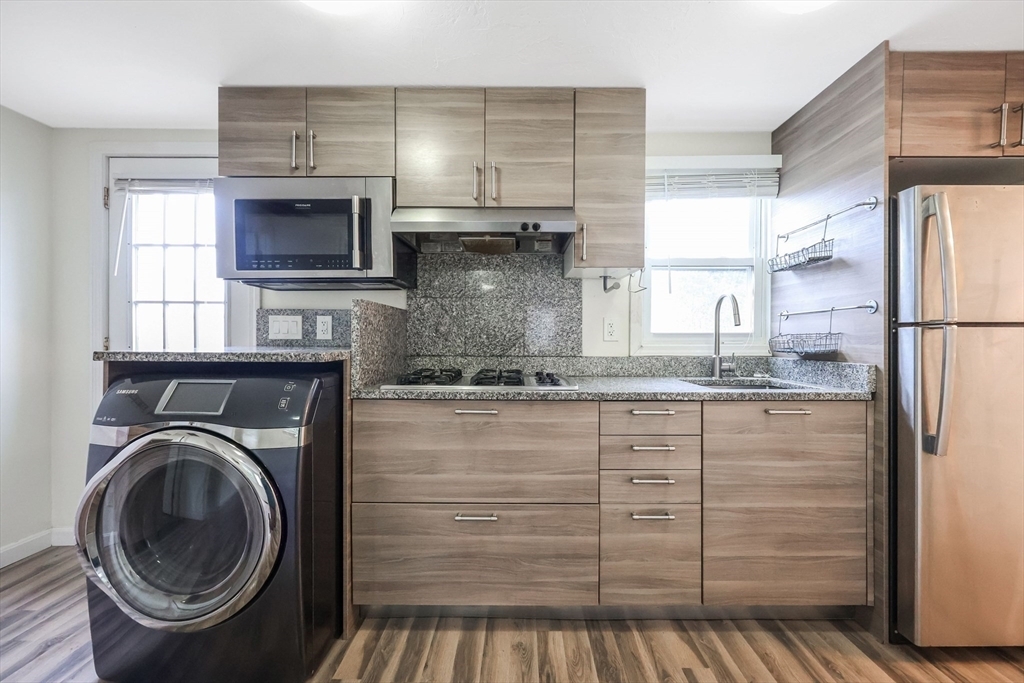 Property Photo:  191 Sea Street 3 Aka 2C  MA 02639 