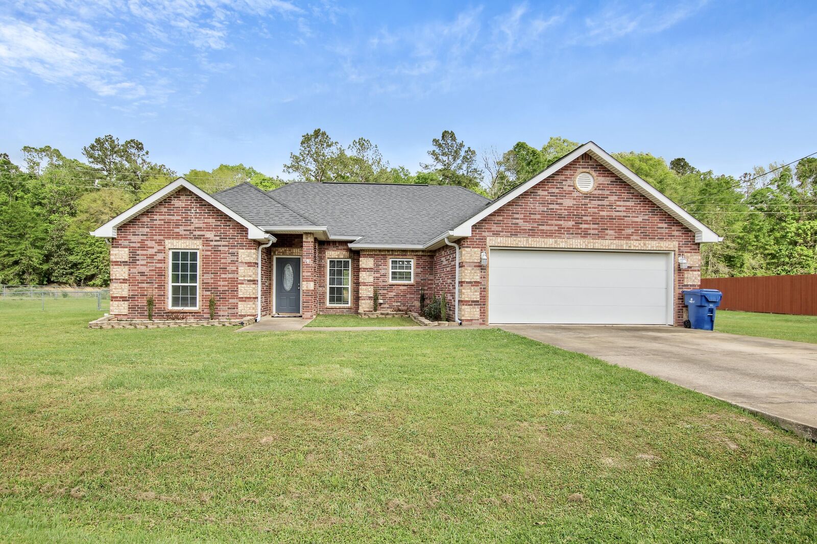 Property Photo:  293 Veterans Ln  LA 71446 