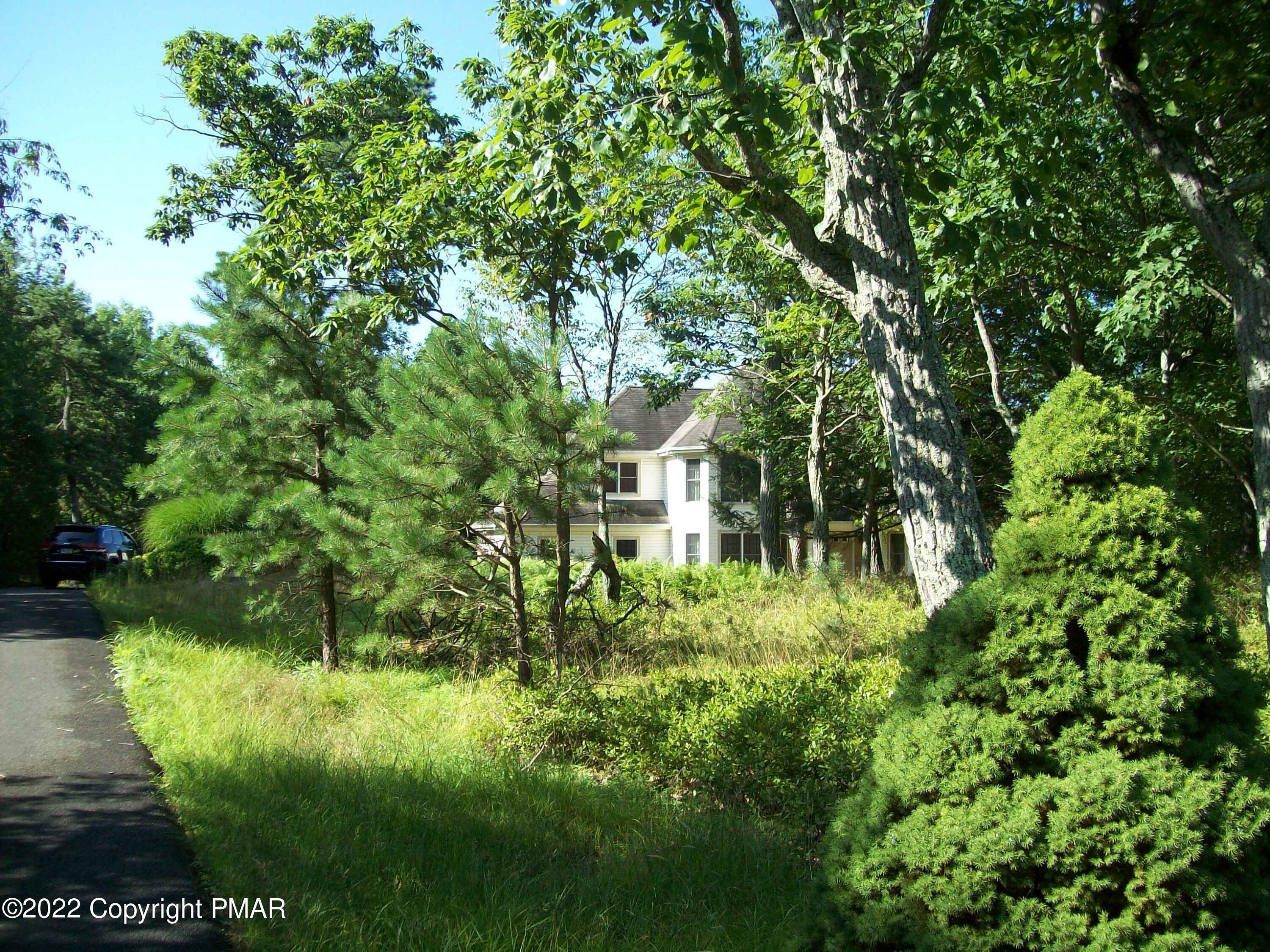 Property Photo: 373 Sunrise Dr PA 18332