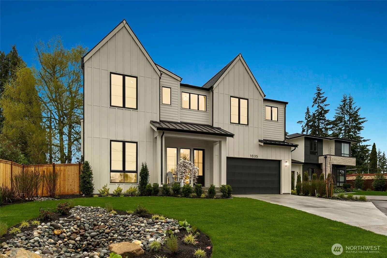 Property Photo:  1035  159th Place SE  WA 98008 