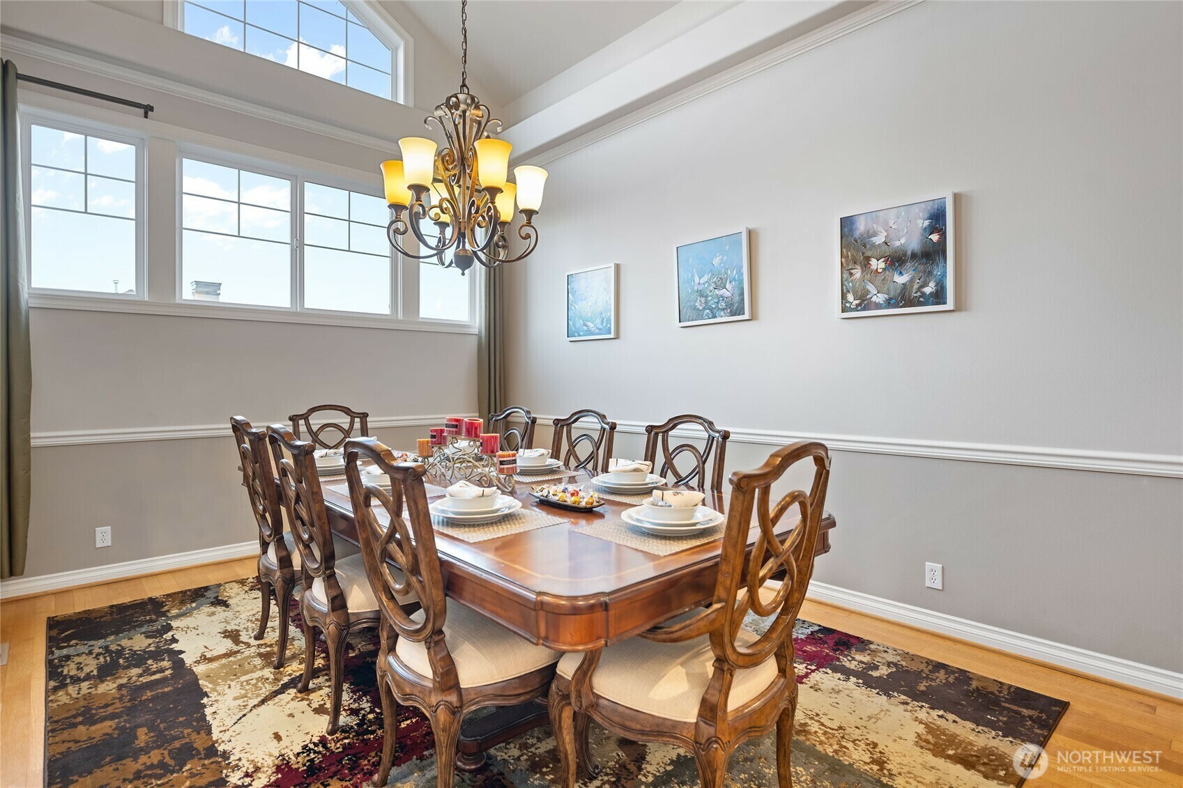 Property Photo: 883 Summerhill Ridge Drive NW WA 98027