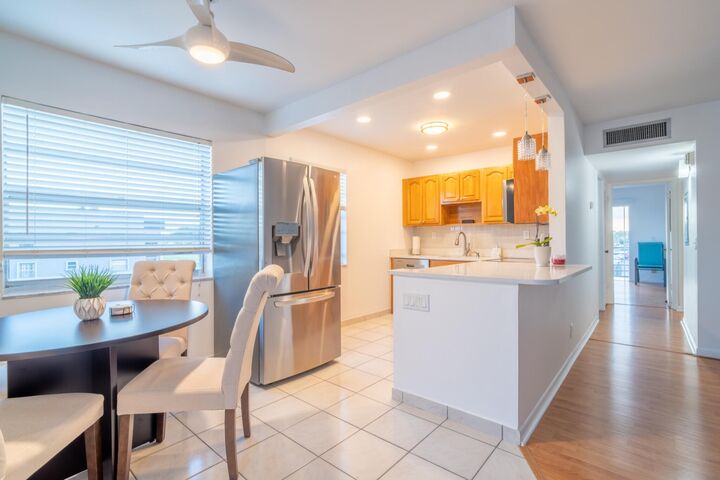 Property Photo: 313 Burgundy G FL 33484