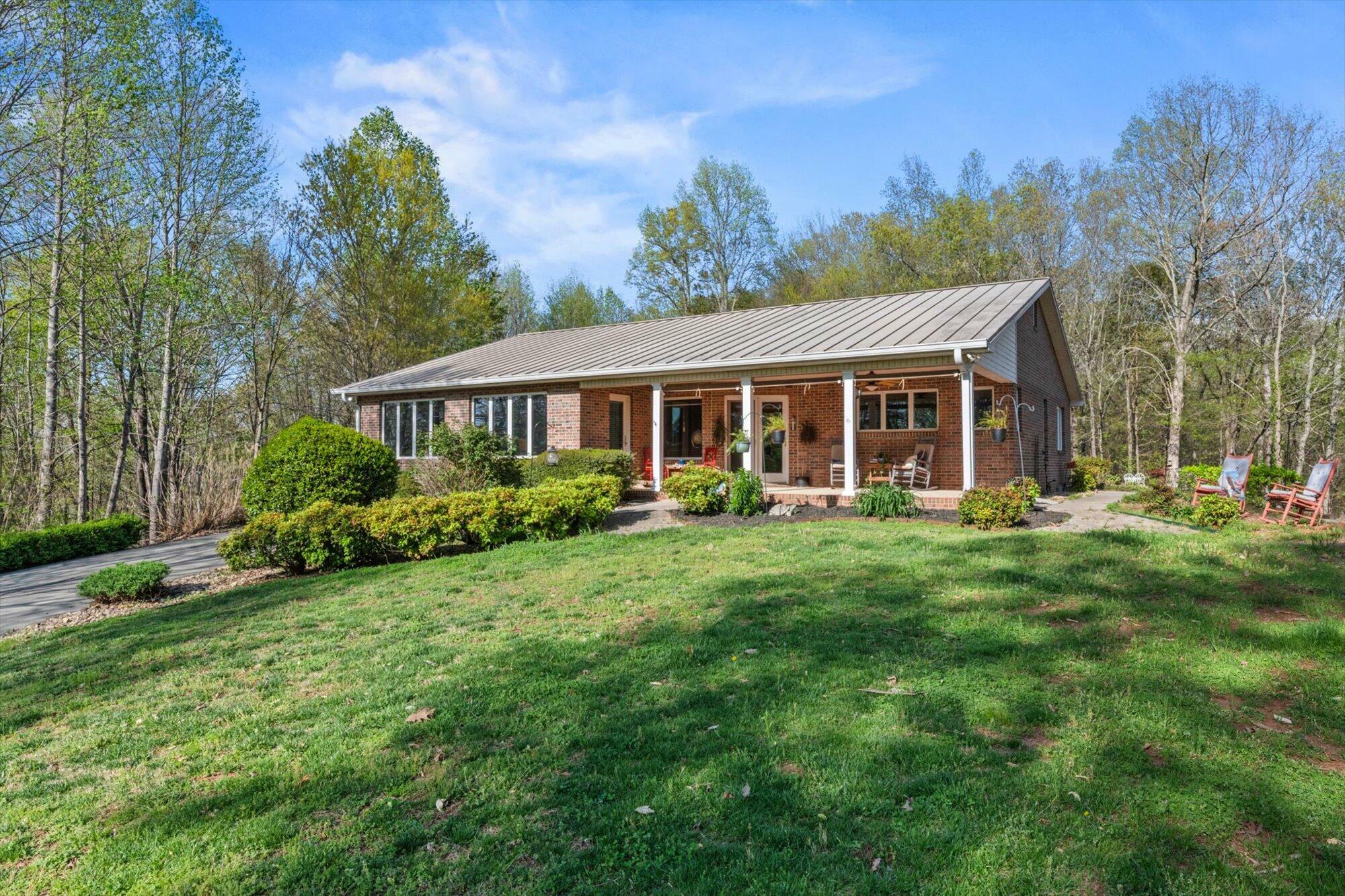 Property Photo:  151 County Road 451  TN 37303 