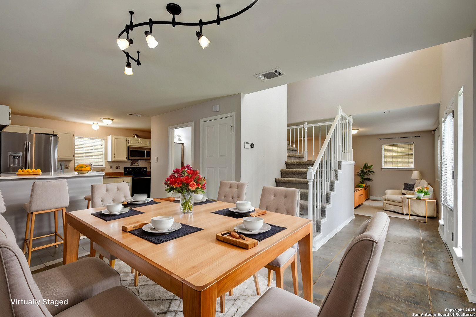 Property Photo: 13802 Fairway Crest TX 78217