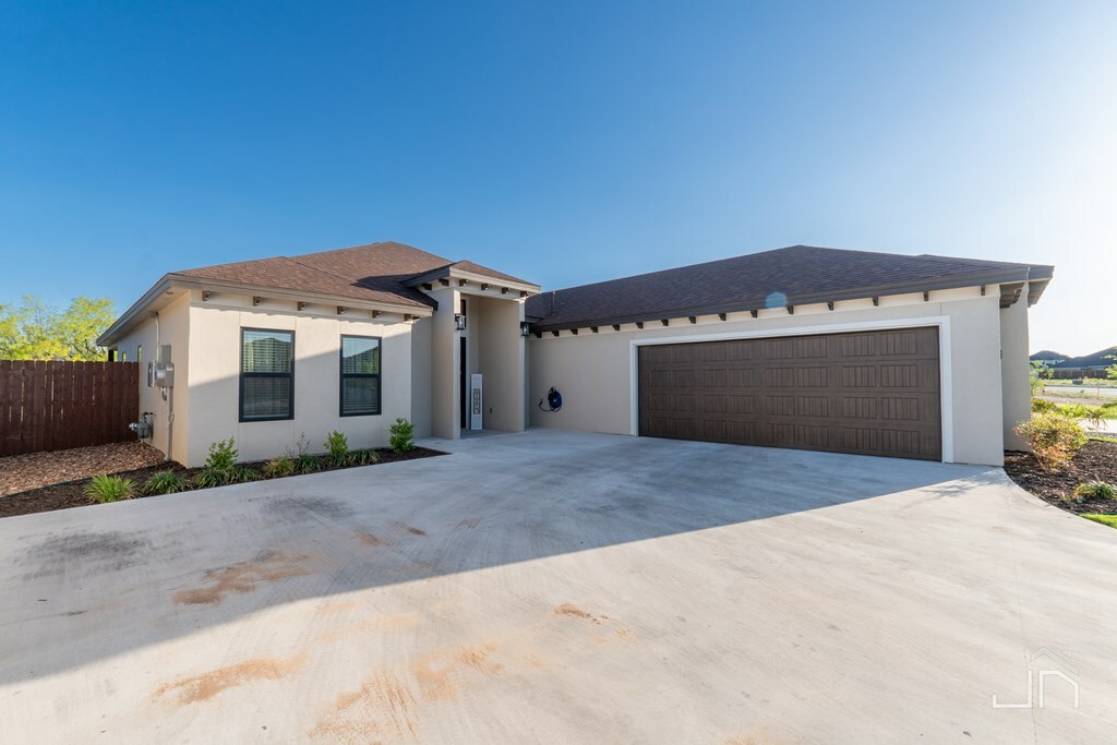 Property Photo: 5318 Riviera Lane TX 76904