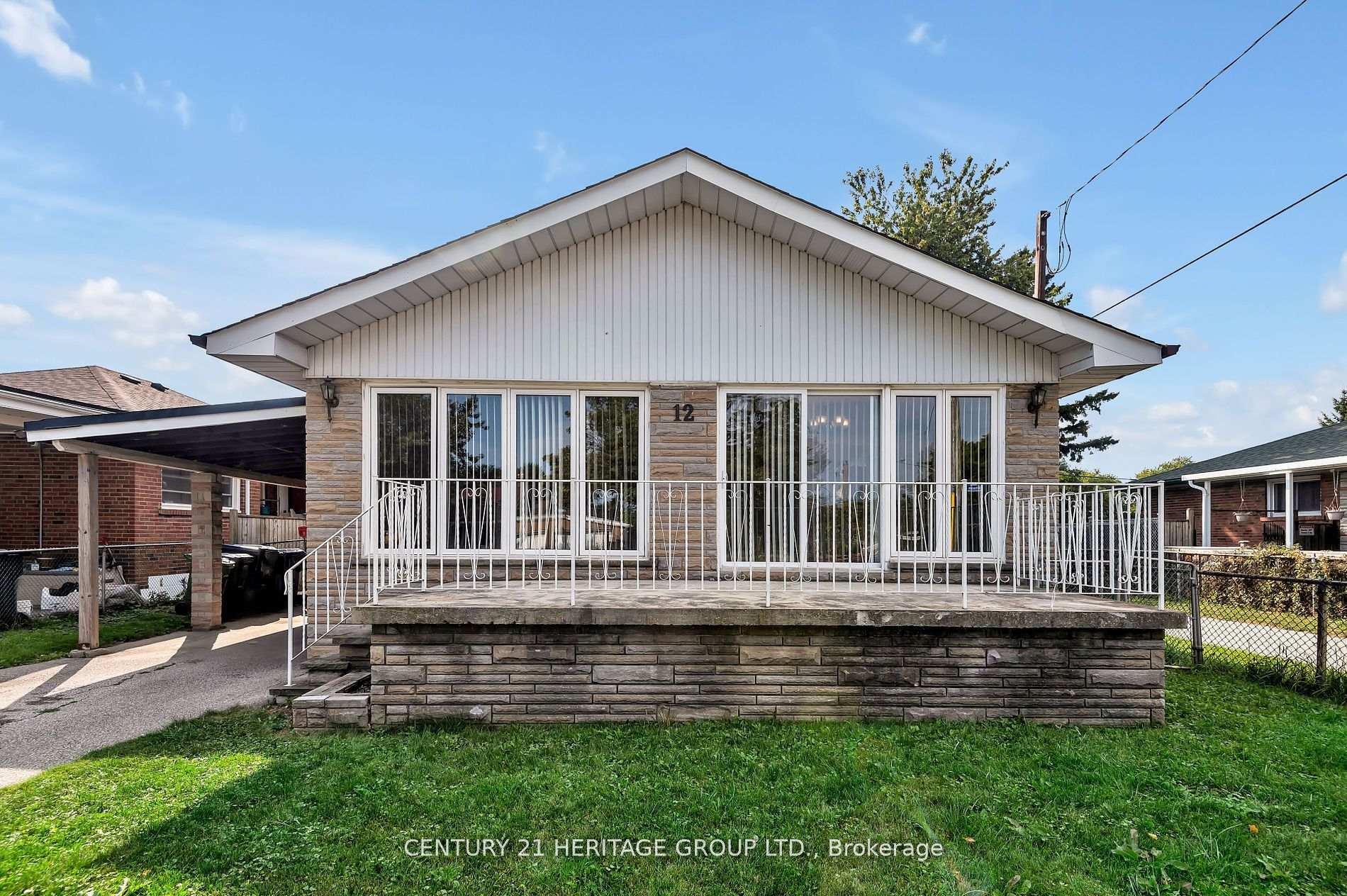12 Kitson Drive  Toronto ON M1M 3C8 photo