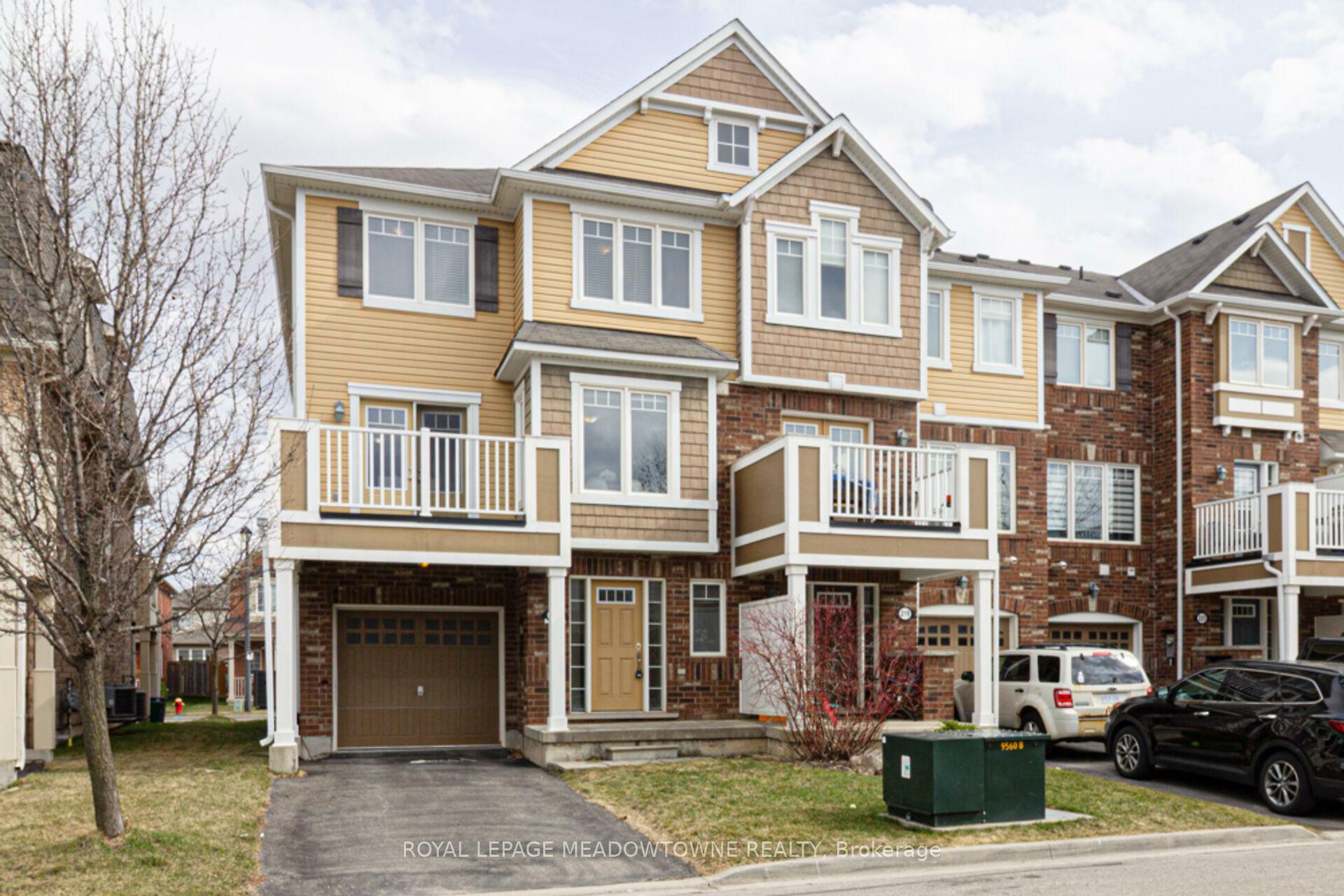 Property Photo:  217 Woodley Crescent  ON L9T 8B8 