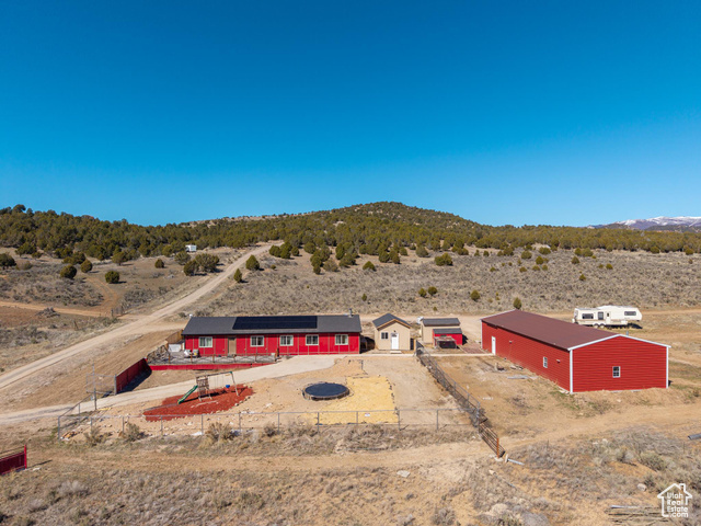 Property Photo: 8915 E 33550 N UT 84629