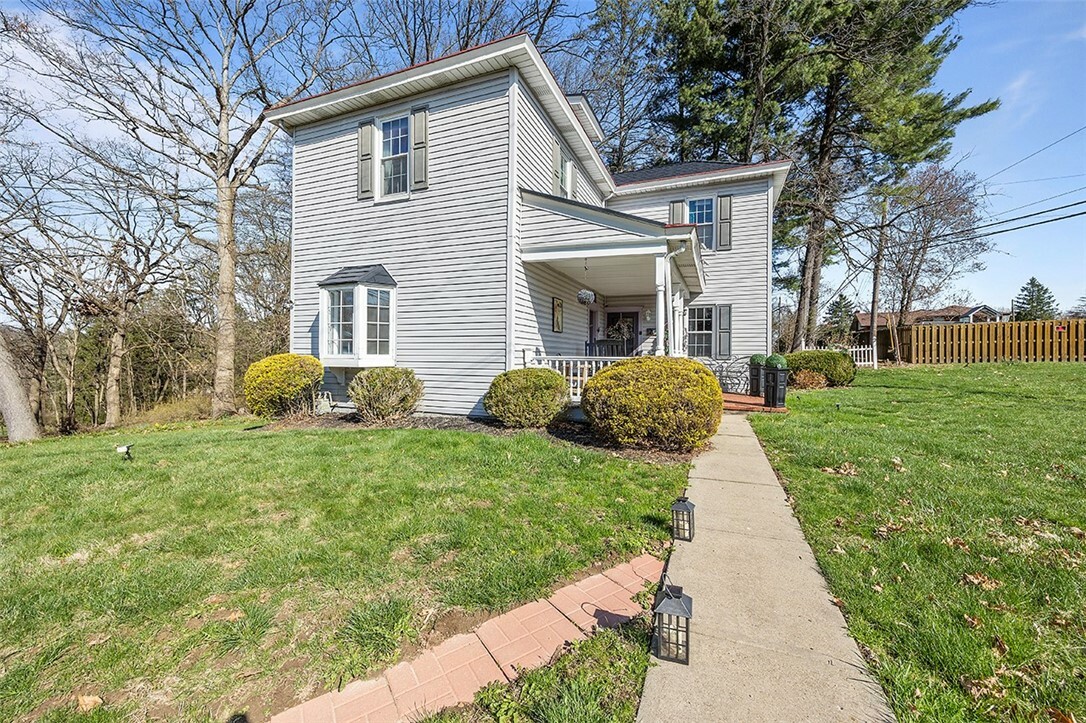 Property Photo: 1556 W Ingomar Road PA 15237