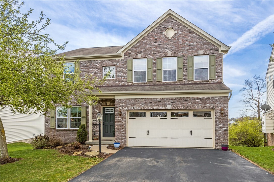 Property Photo: 114 Village Cir PA 15071