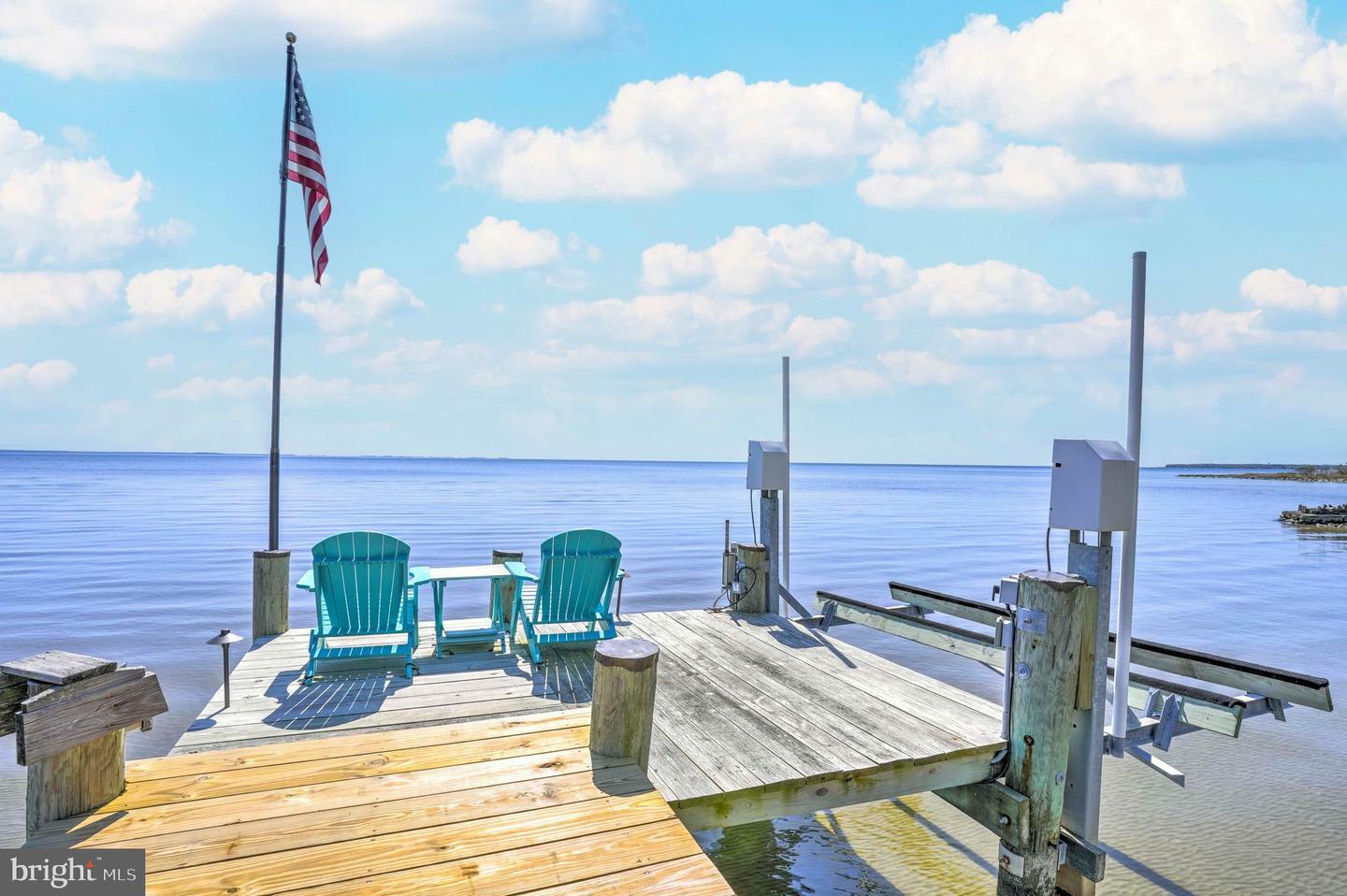 Property Photo: 949 Bay Drive MD 20751