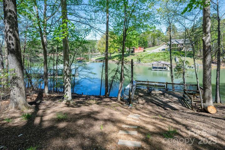 Property Photo:  179 Abington Lane  NC 28166