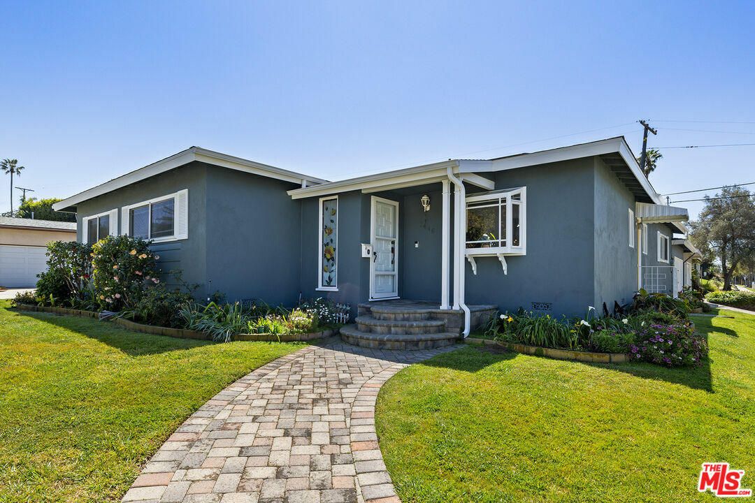 Property Photo: 7446 W 89th St CA 90045