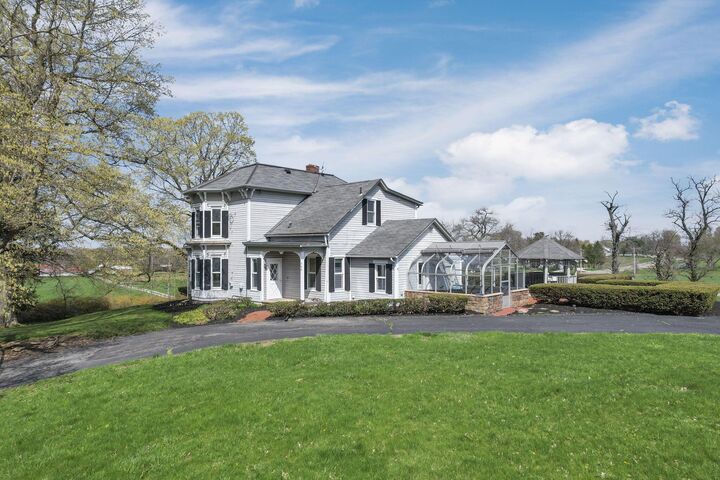 Property Photo:  799 Old James Road  OH 43023 