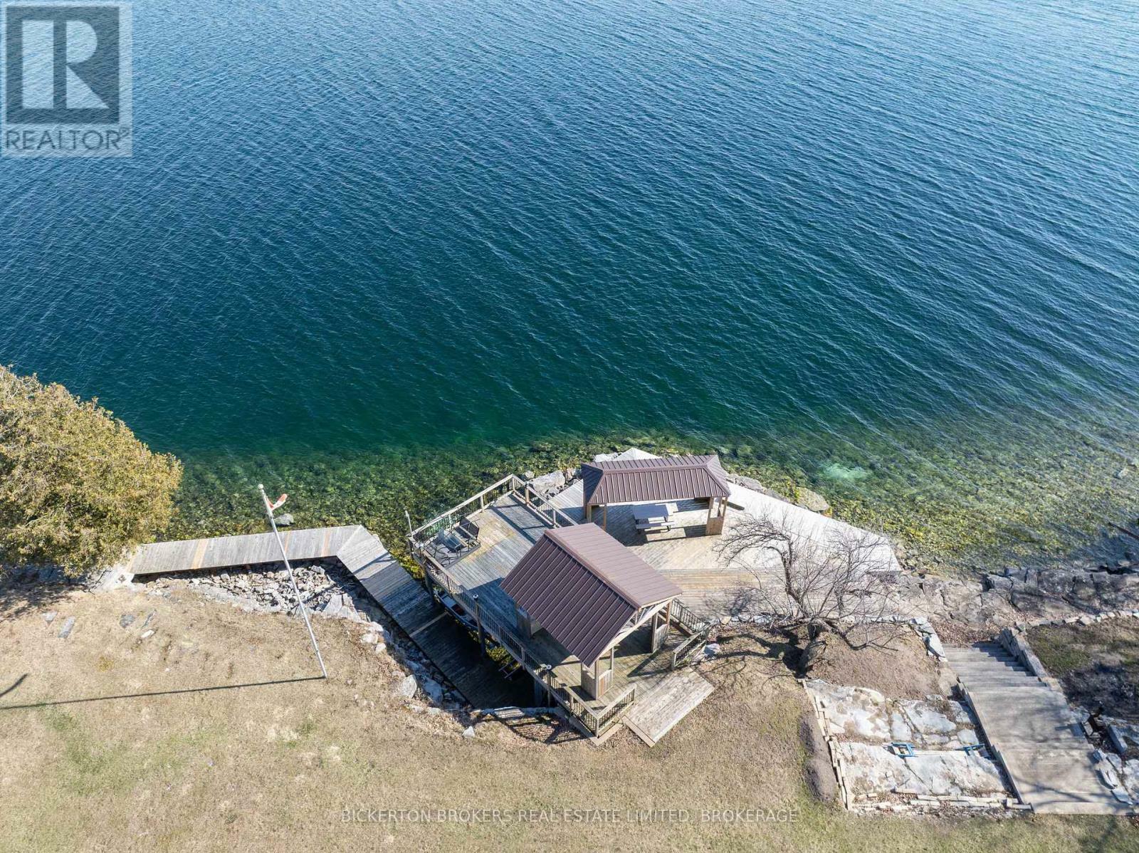 Property Photo:  255 Good Friend Drive  ON K7G 2V6 