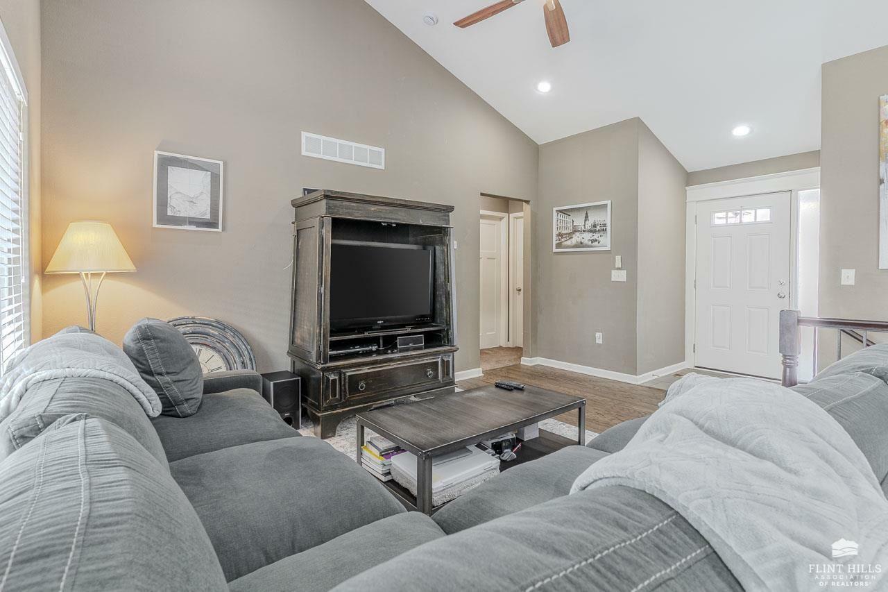 Property Photo: 409 Stone Grove Drive KS 66503