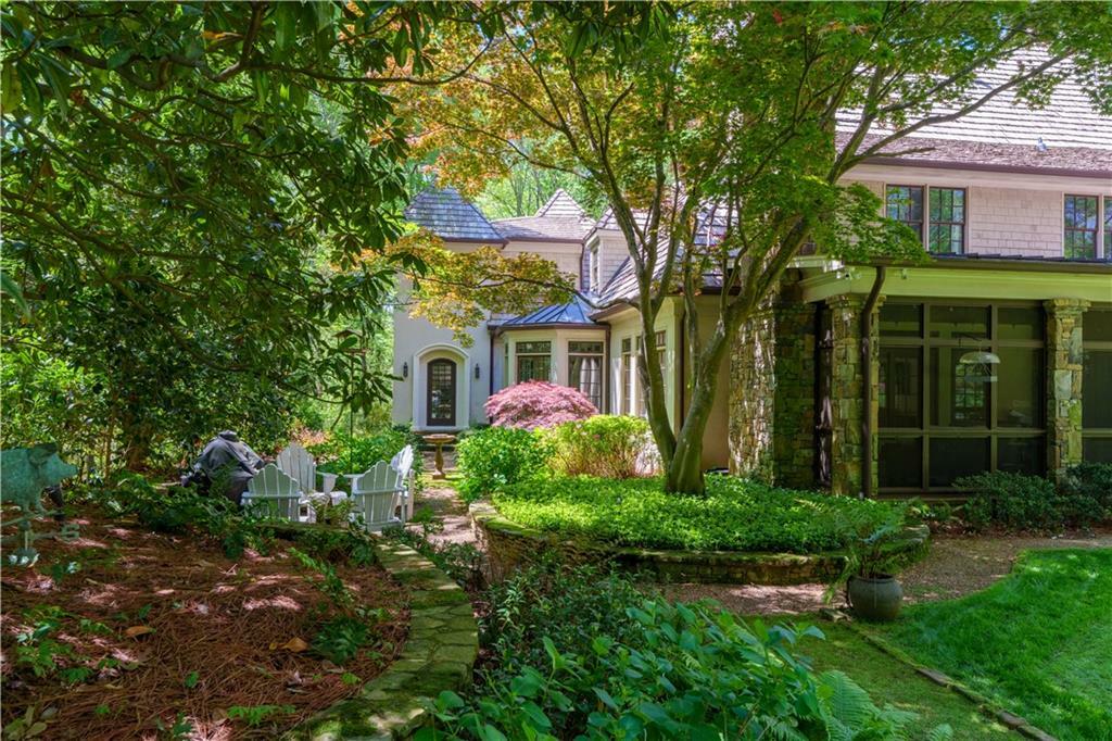 Property Photo: 2167 W Wesley Road NW GA 30327