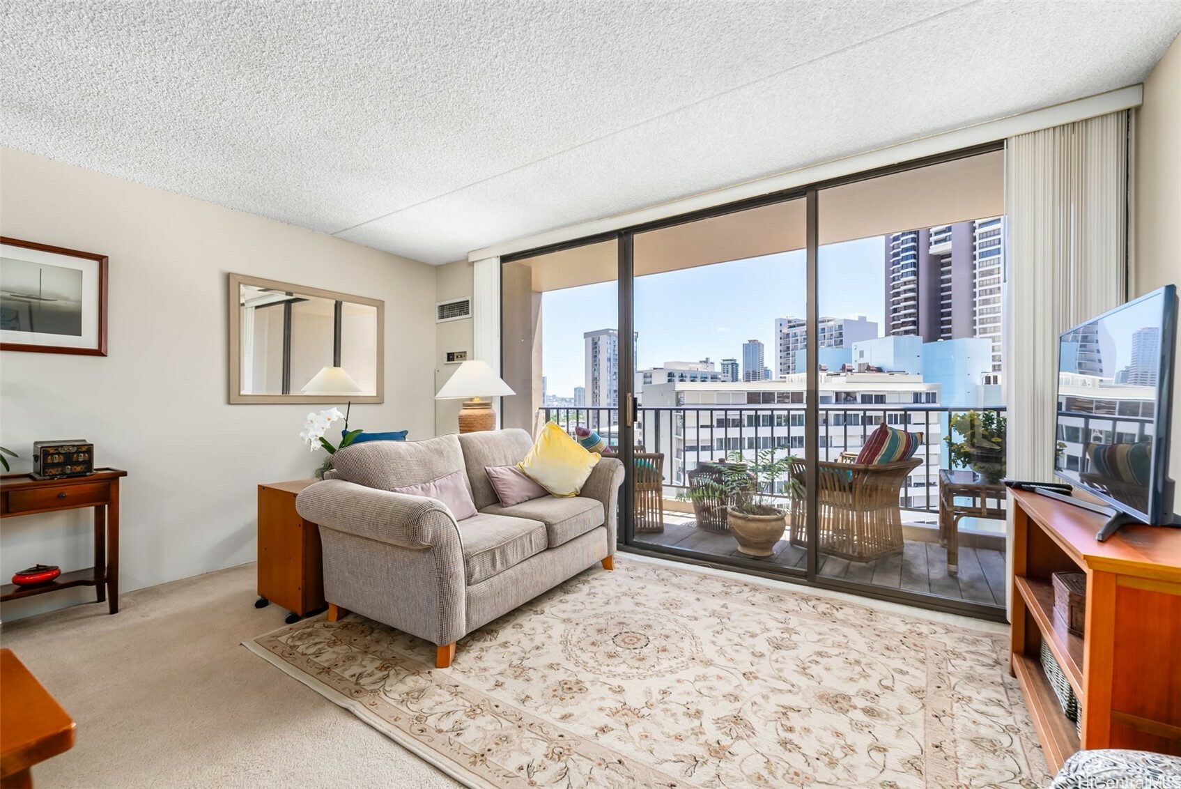 Property Photo: 411 Hobron Lane 1401 HI 96815