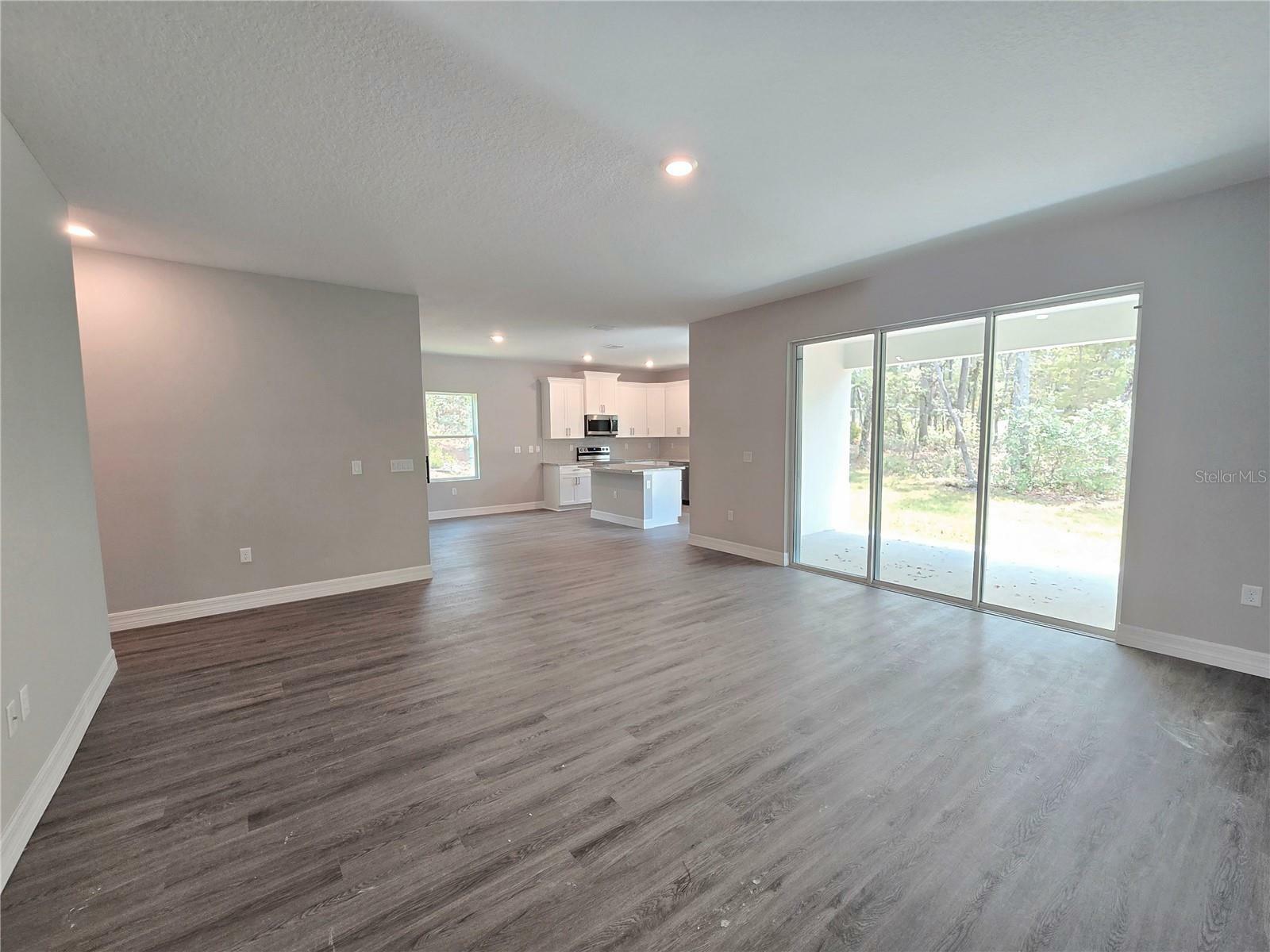 Property Photo: 8 Calendula Court FL 34446
