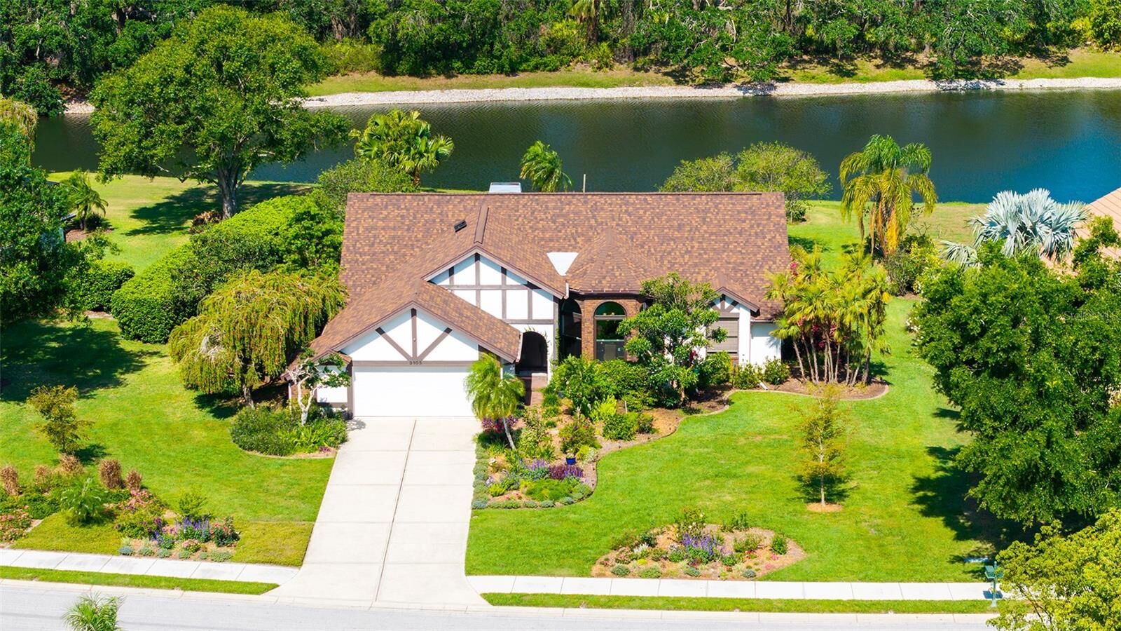 Property Photo: 3105 Wilderness Boulevard W FL 34219