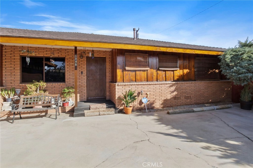 6945 Seine Avenue  Highland CA 92346 photo
