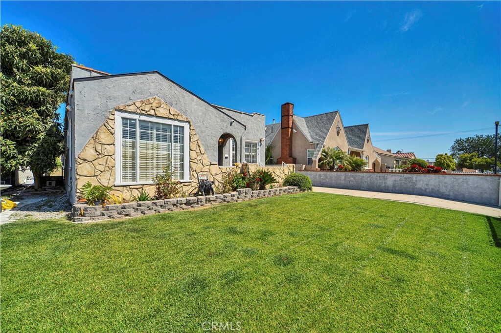 Property Photo: 1917 W 79th Street CA 90047