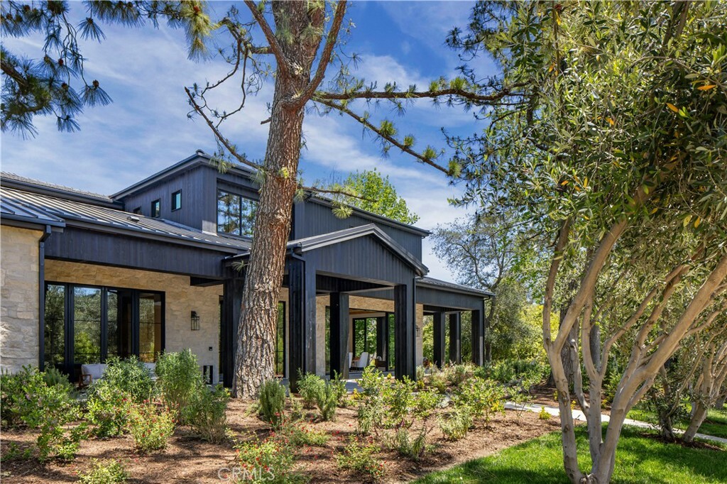 Property Photo: 24341 Rolling View Road CA 91302