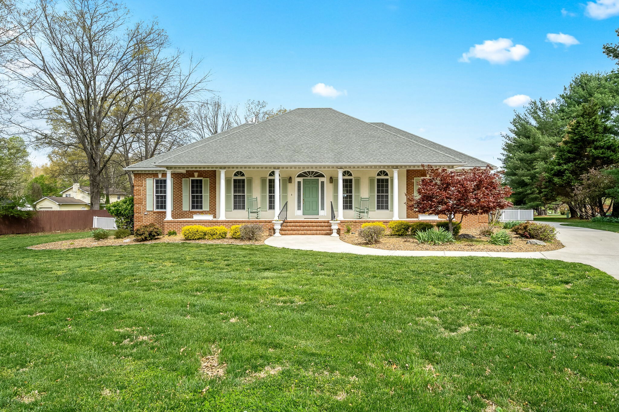 Property Photo: 108 Royal Ct TN 37388