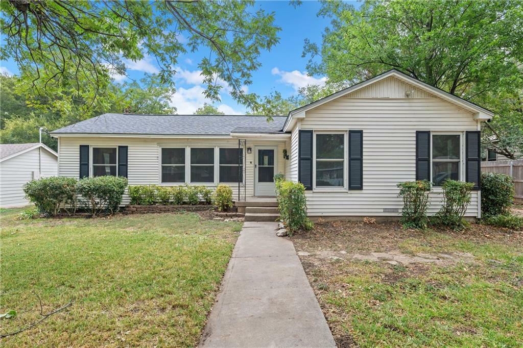 Property Photo: 4220 Harlan Avenue TX 76710