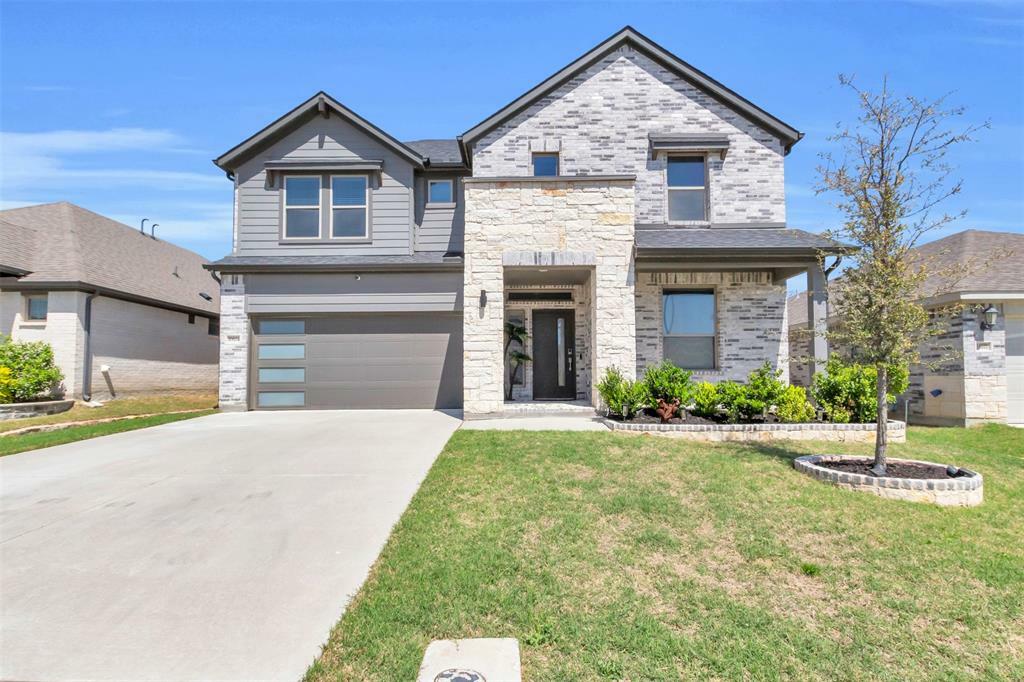 Property Photo: 10604 Muckleshoot Street TX 76179