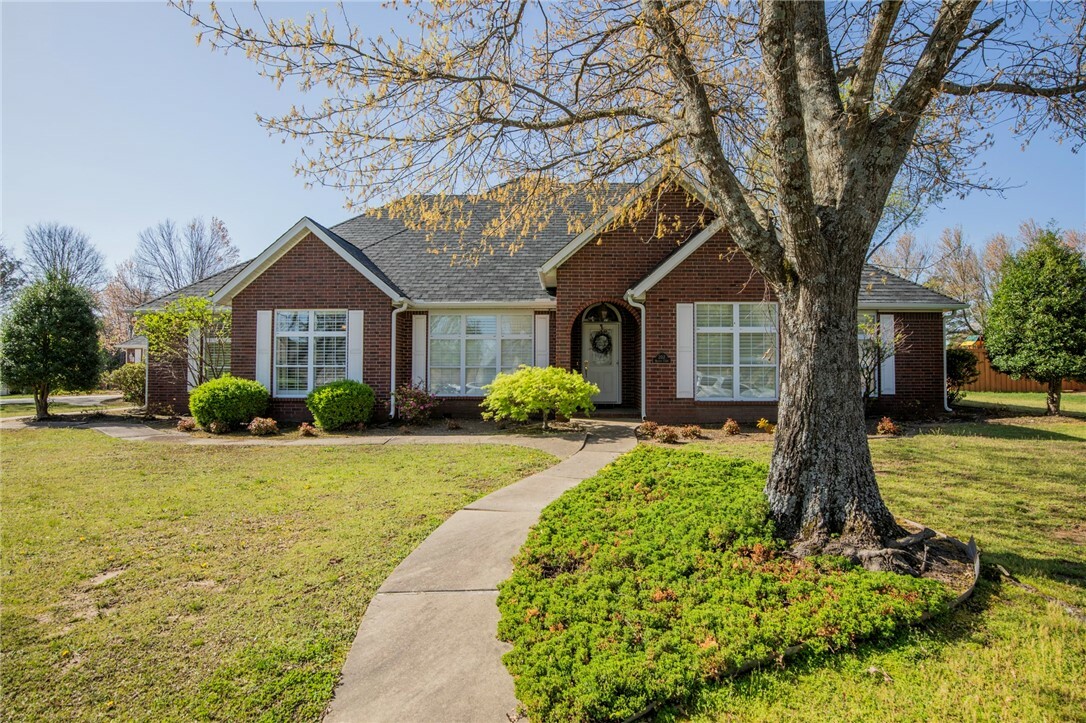 207 Regency Court  Bentonville AR 72712 photo