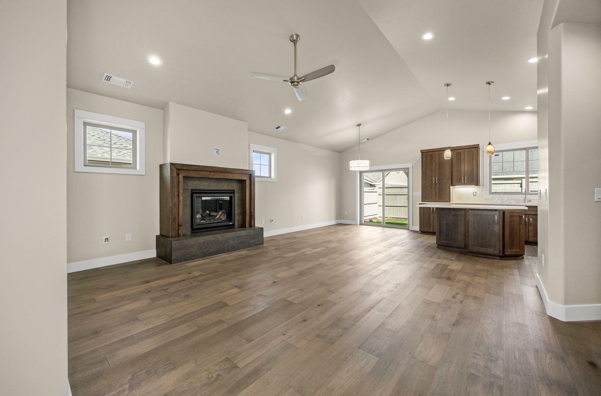 Property Photo: 3915 Colorado Drive OR 97504