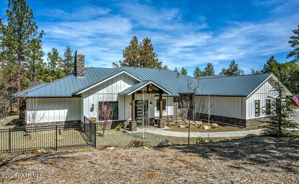 Property Photo:  3186 W Pine Lakes Drive  AZ 86305 