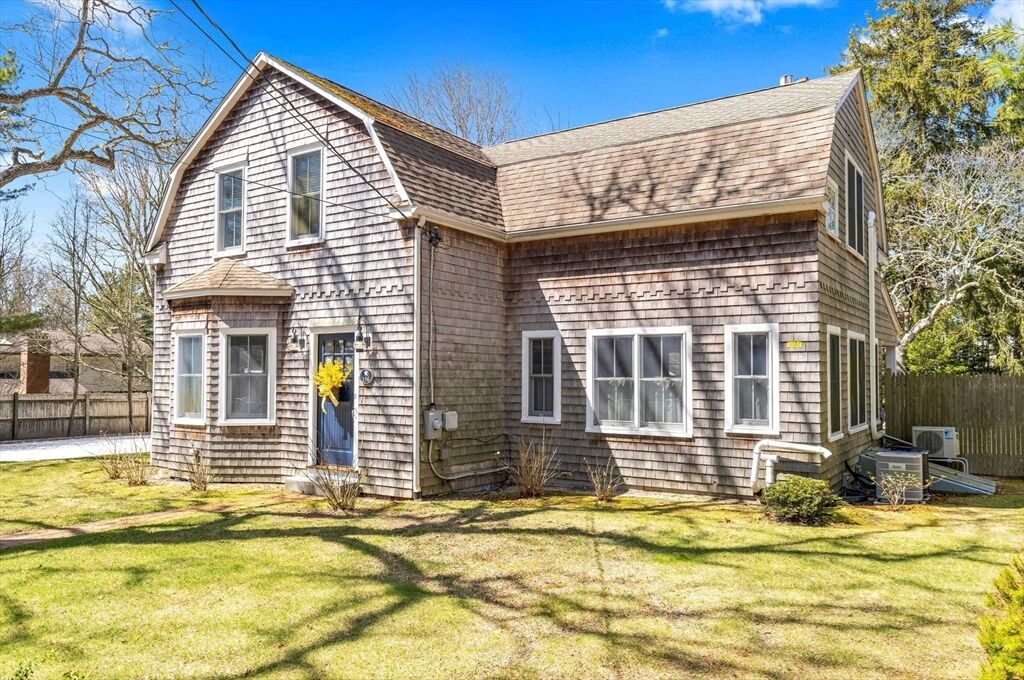 Property Photo:  156 South Main  MA 02632 