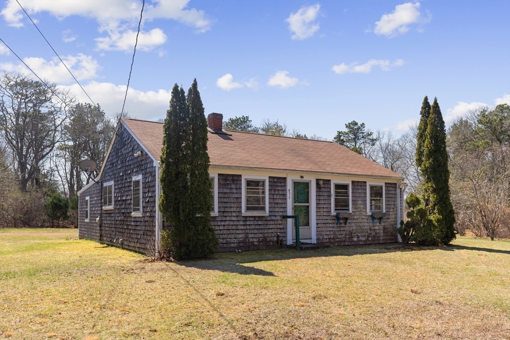 Property Photo:  471 Old Falmouth Rd  MA 02648 