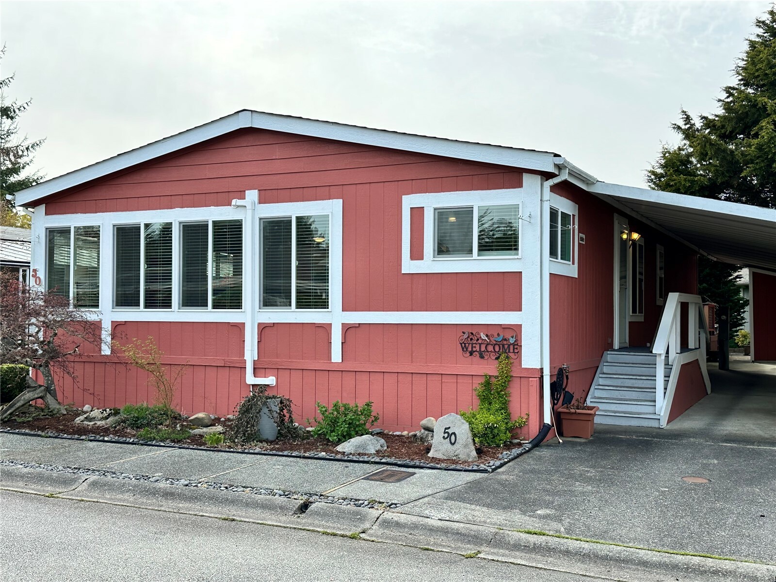 Property Photo: 1427 100th Street SW 50 WA 98204