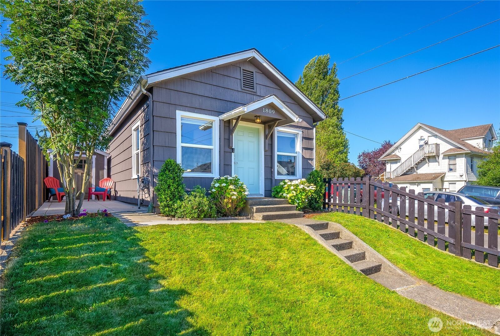 Property Photo: 1809 22nd Street WA 98201