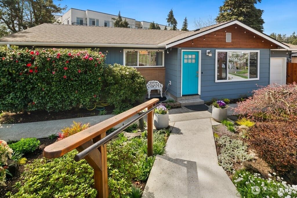 Property Photo: 15309 Stone Avenue N WA 98133