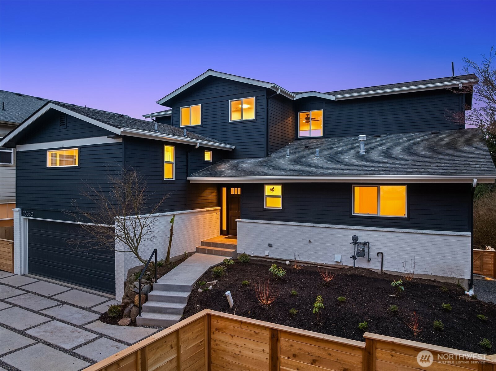 Property Photo: 13550 39th Avenue NE WA 98125
