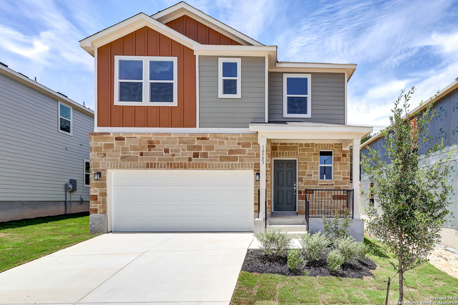 Property Photo:  10523 Rosemont Pass  TX 78254 