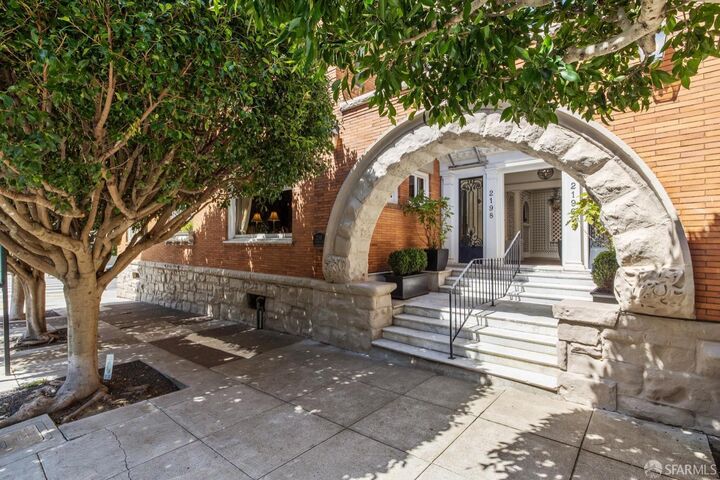 Property Photo:  2198 Jackson Street  CA 94115 