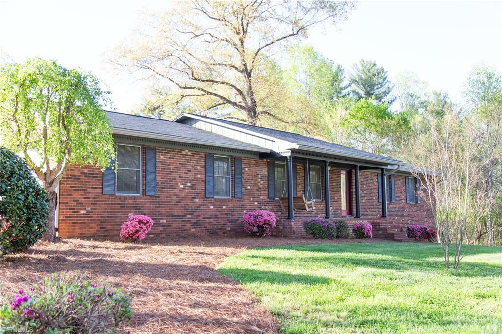 159 Evans Lane  Wilkesboro NC 28697 photo