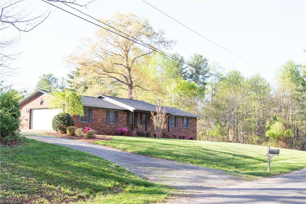 Property Photo: 159 Evans Lane NC 28697