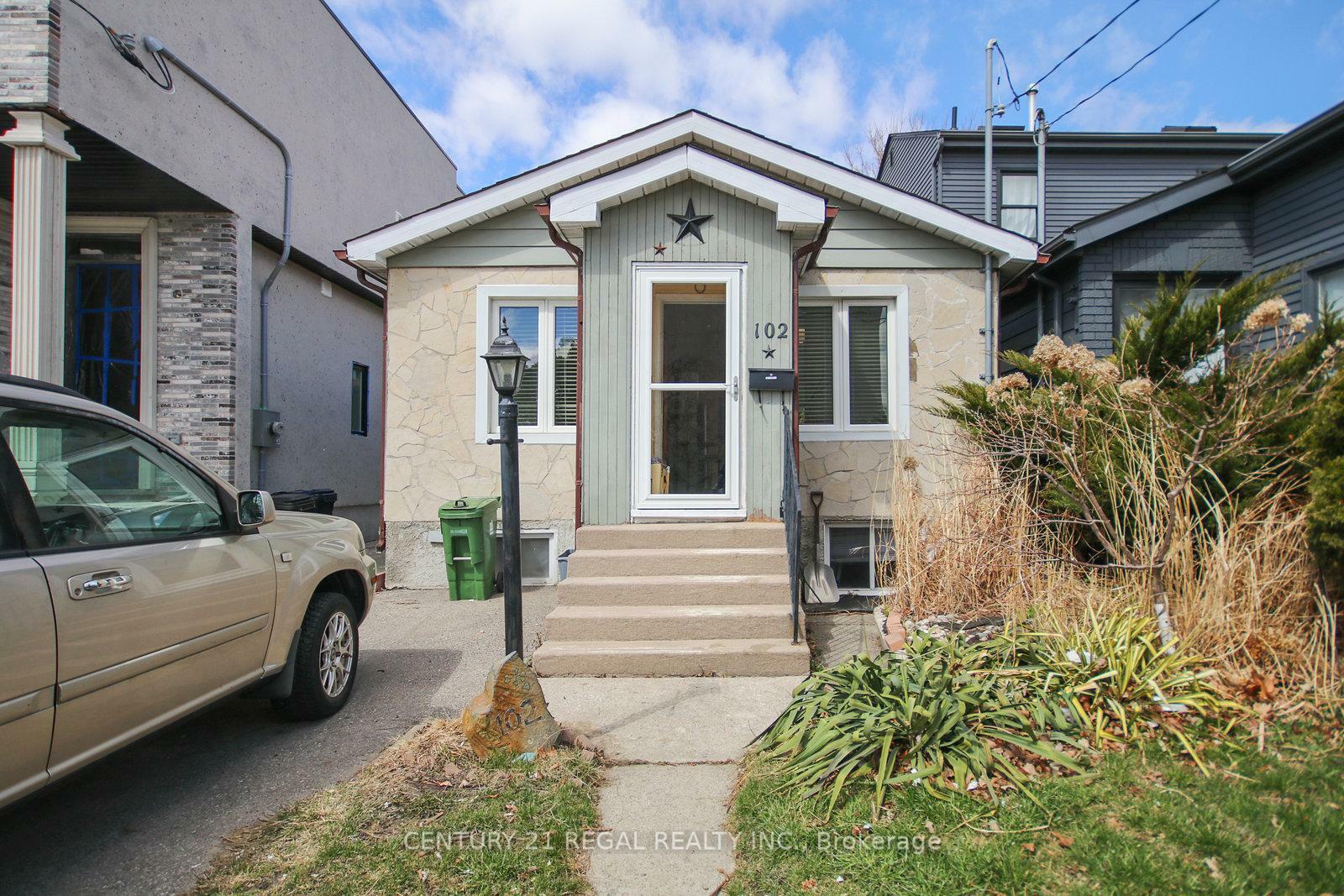 Property Photo: 102 Newcastle Street ON M8Z 1C8