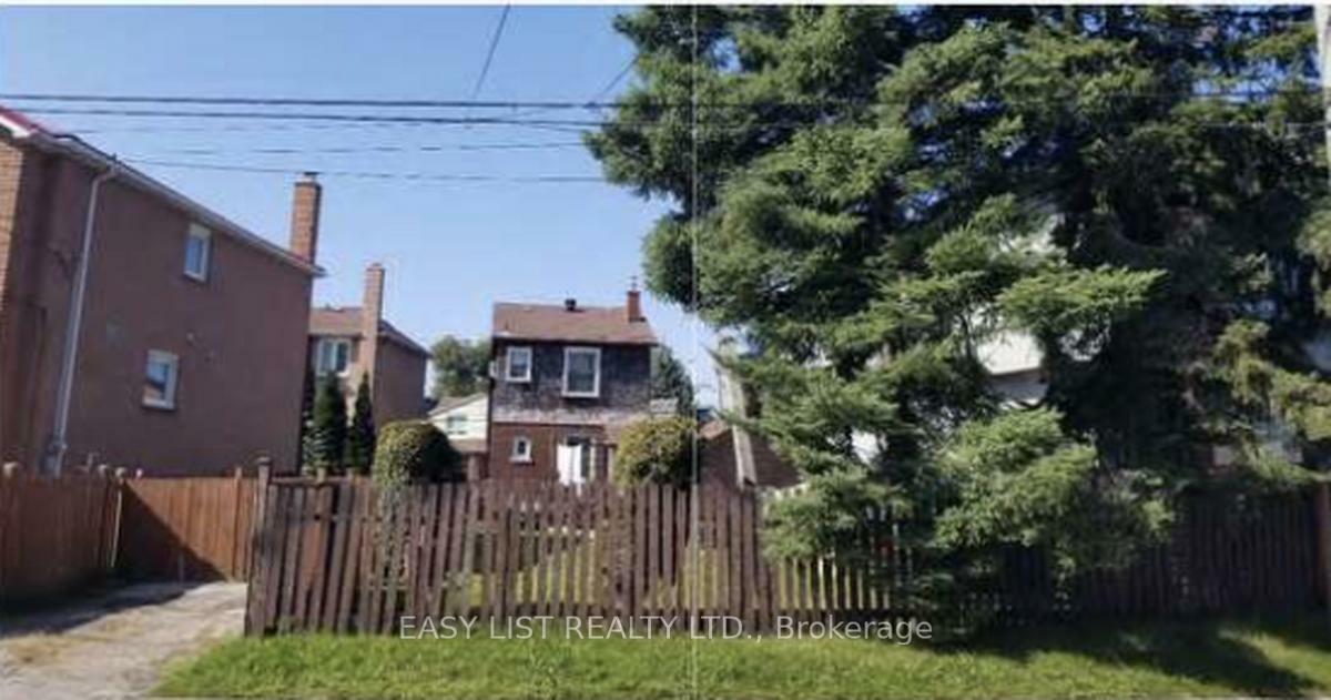 Property Photo:  22-24 Westlake Crescent  ON M4C 2X2 