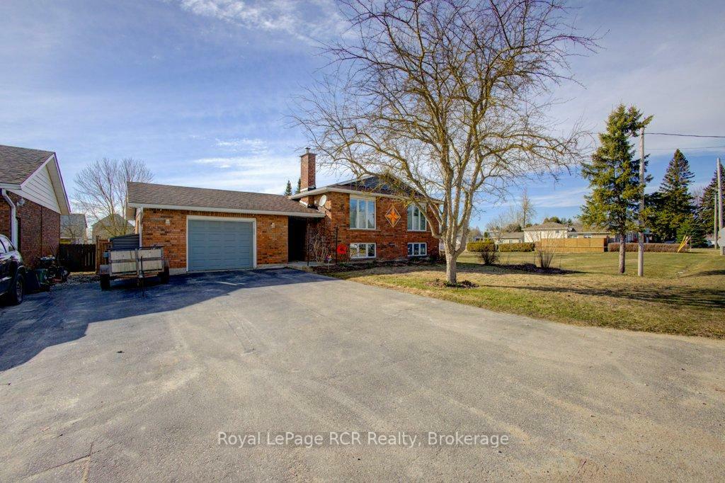 Property Photo: 174 Conestoga Street ON N0G 1A0