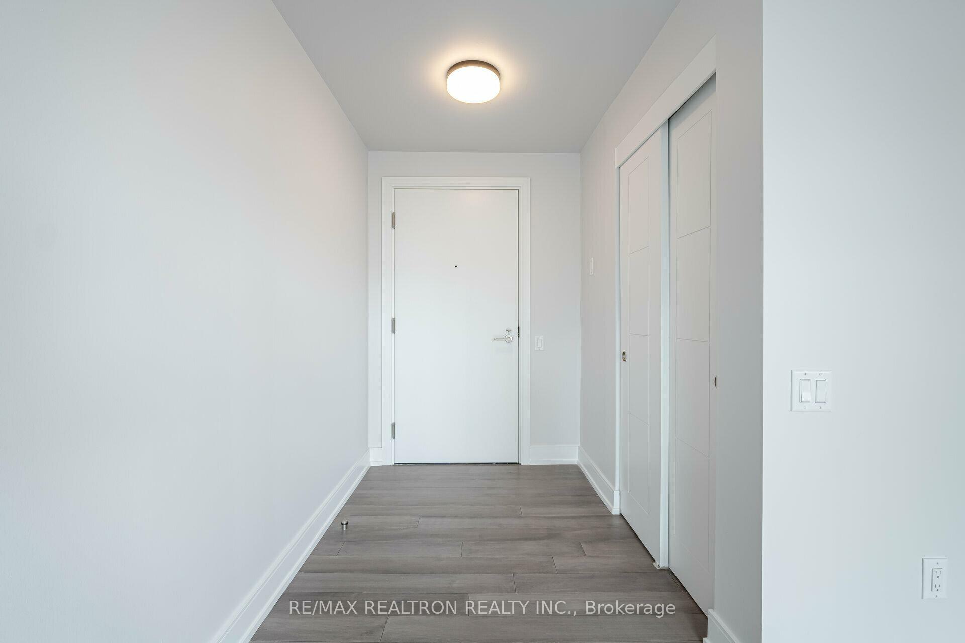 Photo de la propriété: 2525 Bathurst Street 1003 ON M6B 2Y9