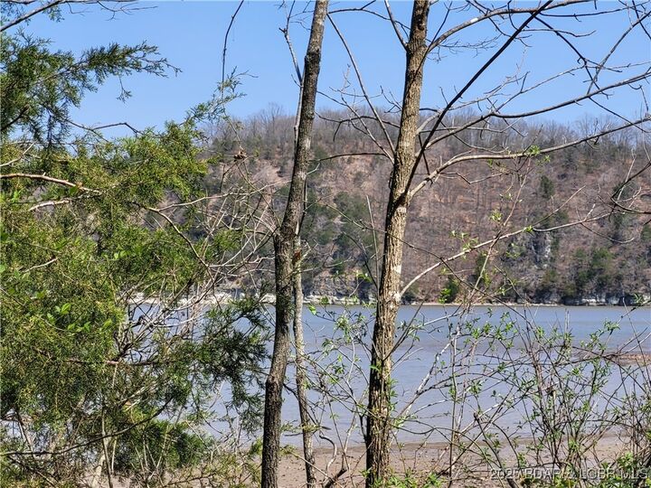 Emerald Hills Drive Phase 4 Lot 2  Edwards MO 65326 photo