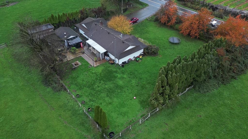 Property Photo: 28712 58 Avenue BC V4X 2P6