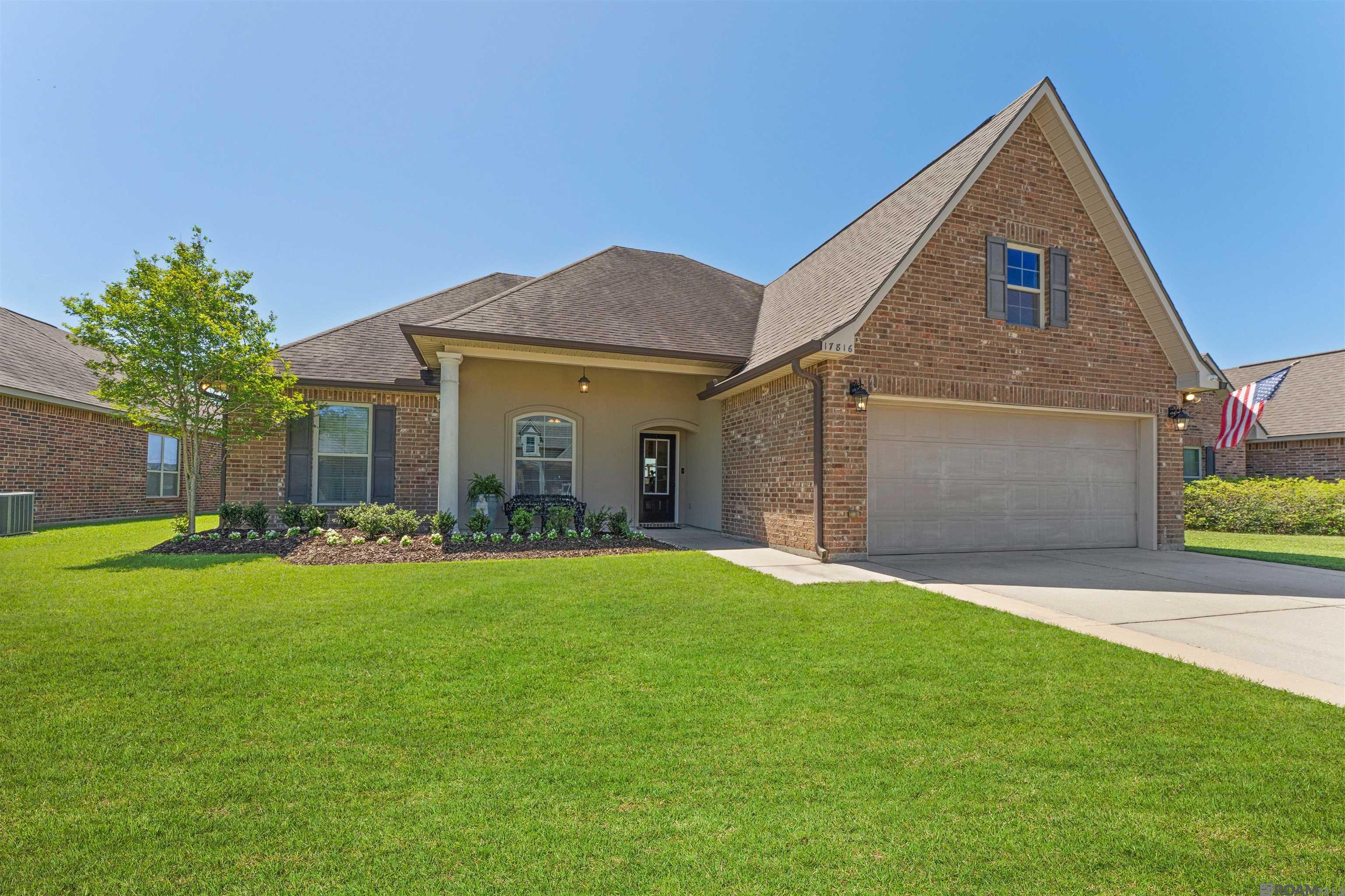 Property Photo:  17816 Waterloo Dr  LA 70817 